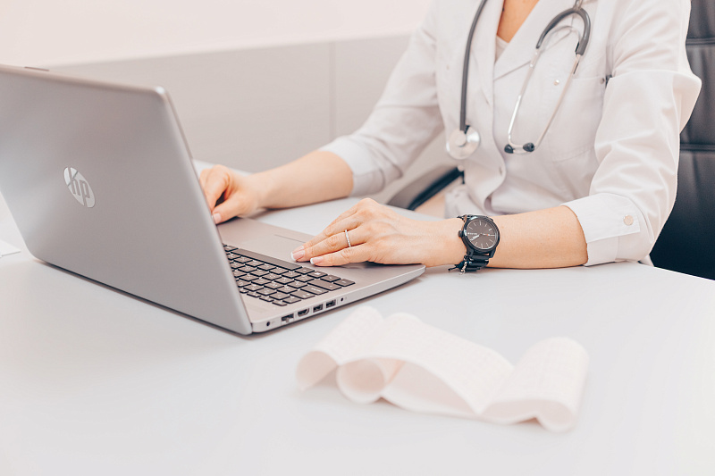 АО "СЗЦДМ" в системе ОМС